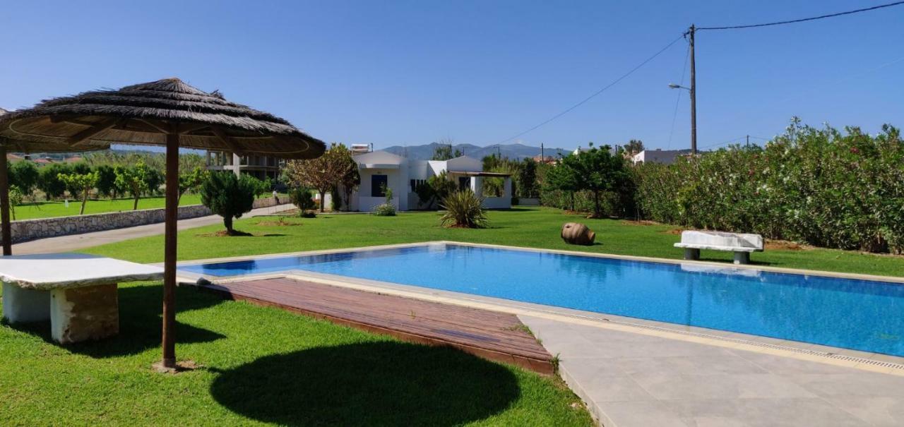 Vila Oasea Tavronitis Exteriér fotografie